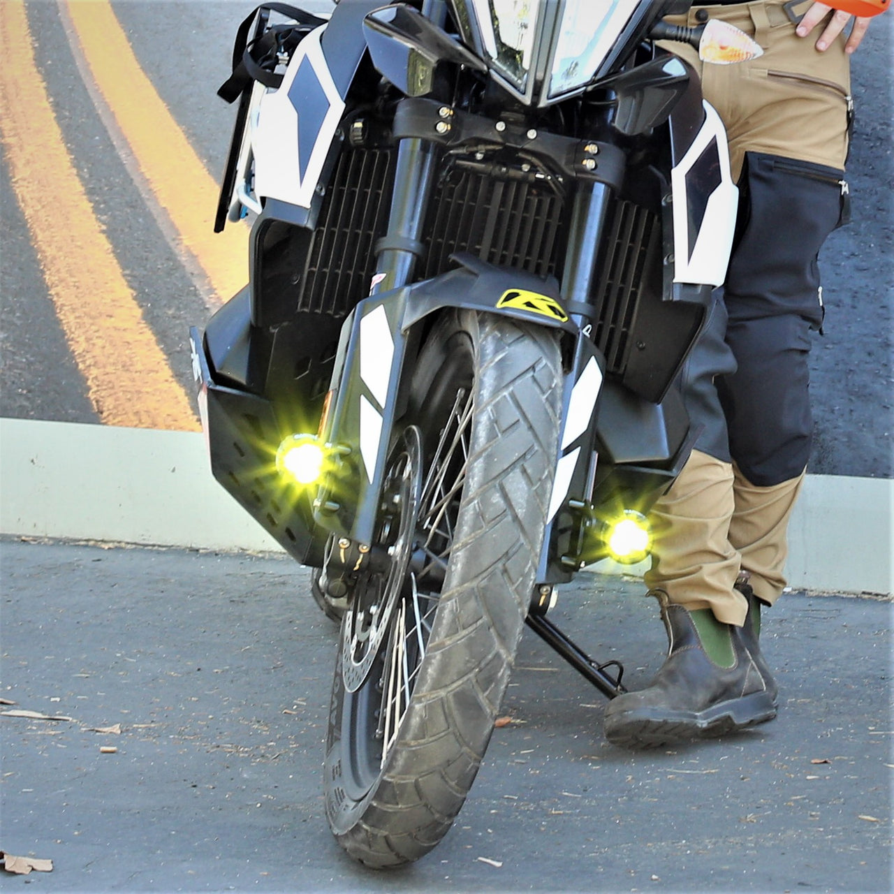 Darla (KTM 890 ADV R)