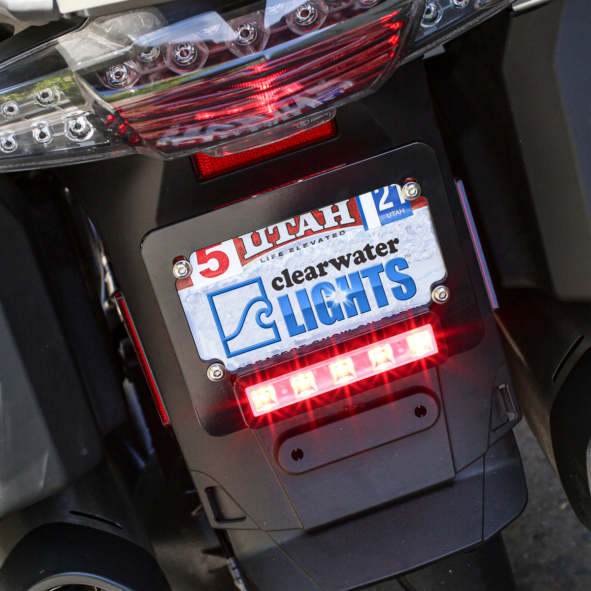 Mini LED Tail Light – Clear Glass Housing, Red Light, ECE Approved, Rear Mount