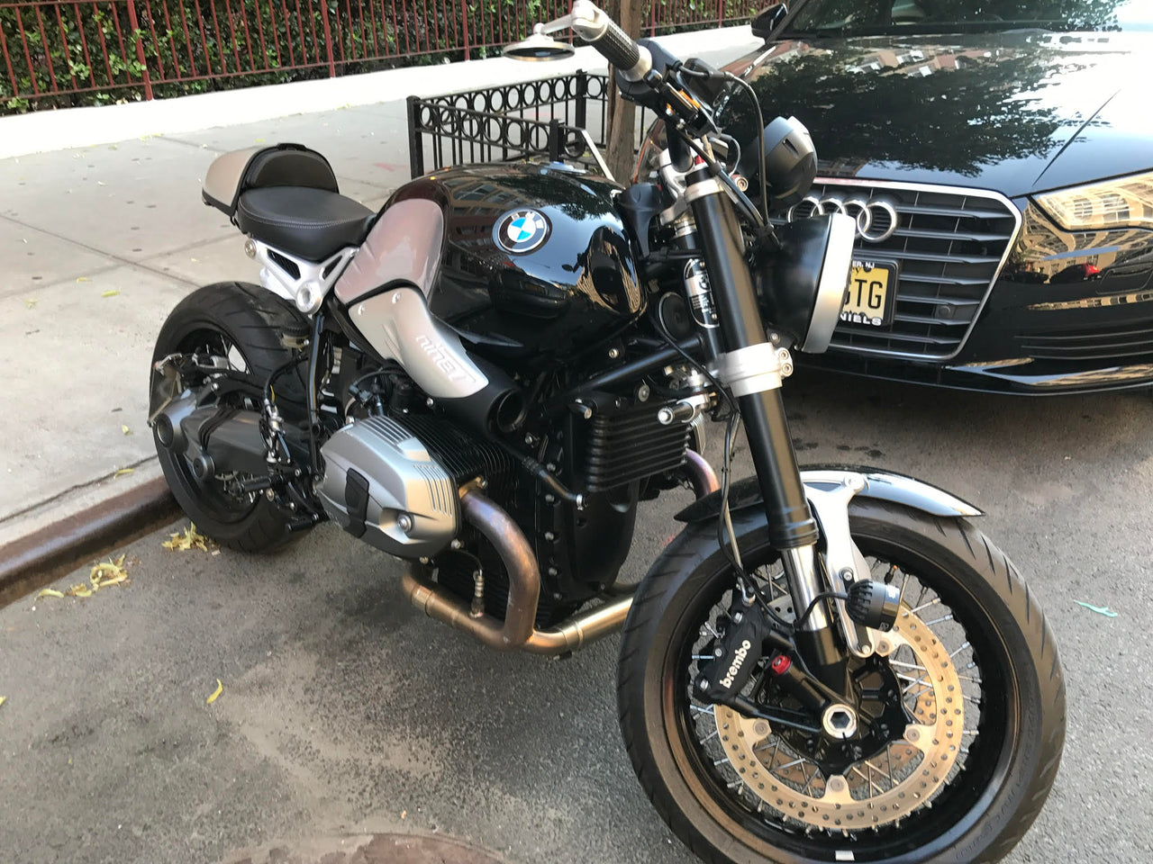 Darla BMW (RnineT Scrambler)